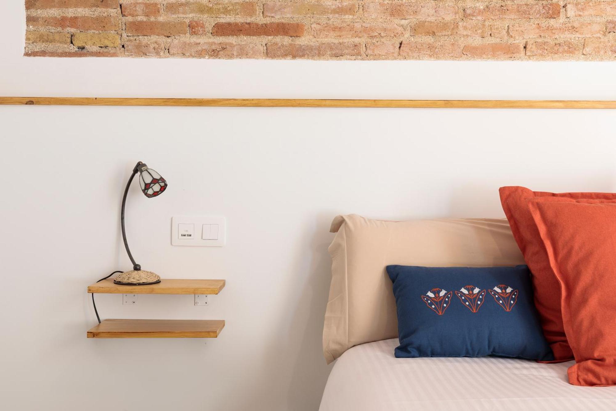 Poble Sec Charming Apartment Barcelona Exterior photo