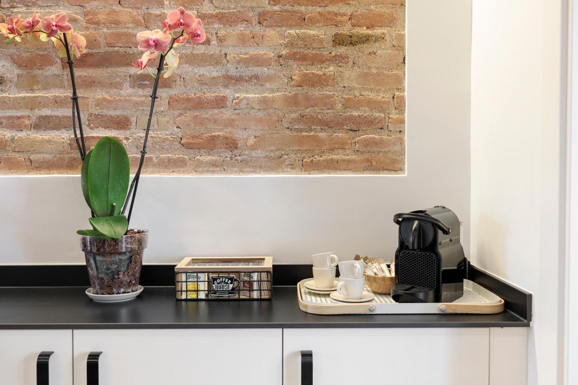 Poble Sec Charming Apartment Barcelona Exterior photo